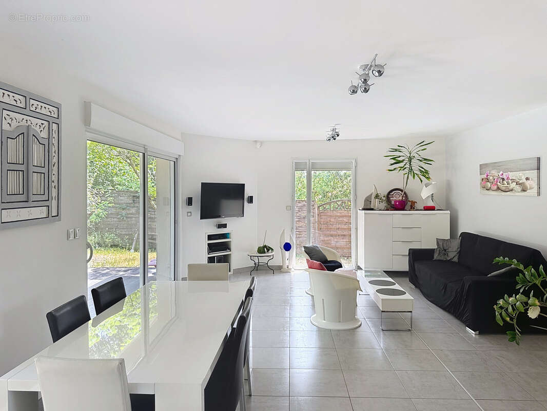 Maison à CESTAS