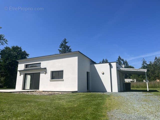 Maison à PLESSE