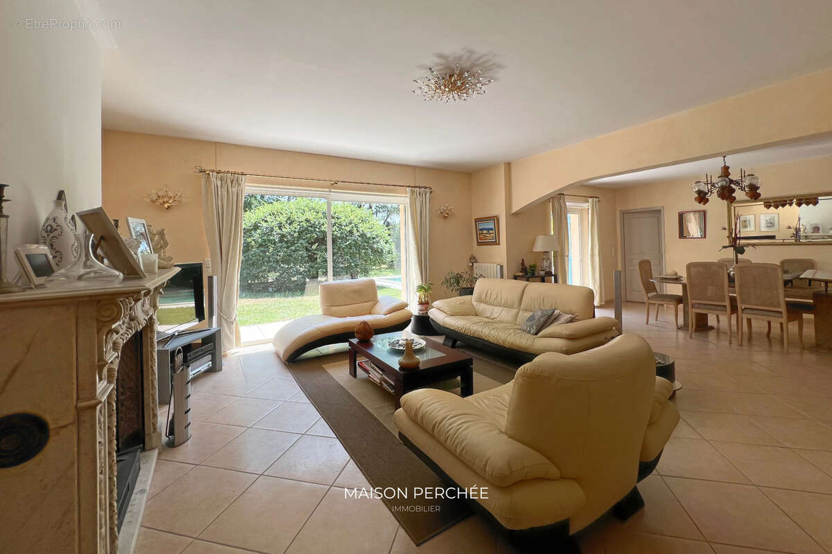 Maison à DRAGUIGNAN