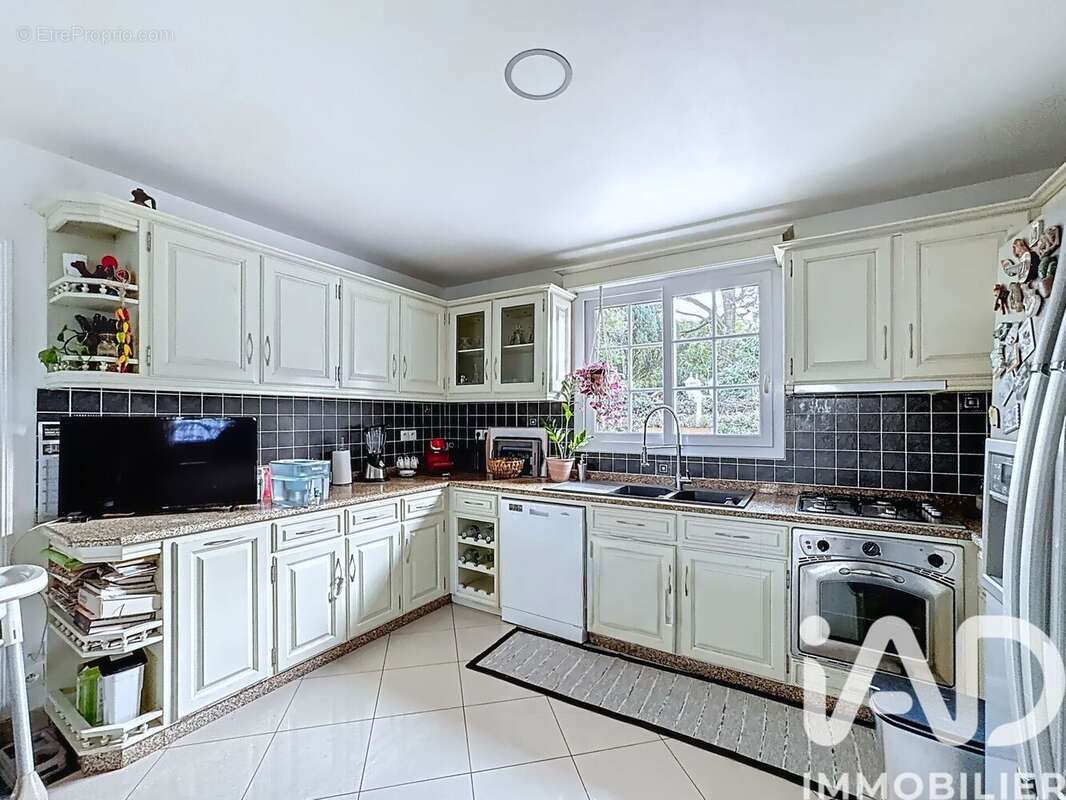 Photo 5 - Maison à MONTGERON