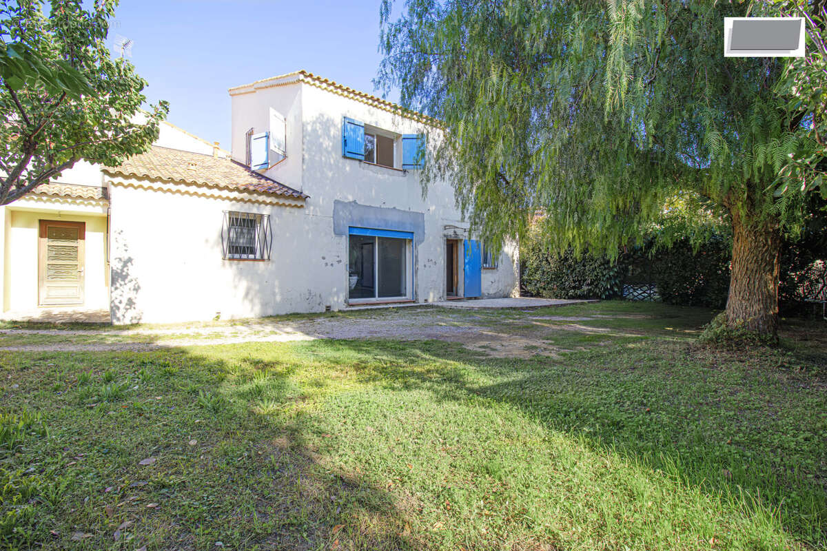 Maison à SIX-FOURS-LES-PLAGES