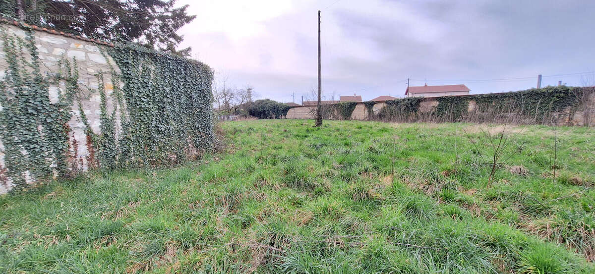 Terrain à BOURG-EN-BRESSE