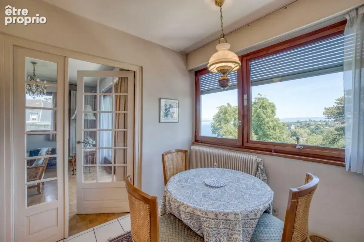 Superbe appartement de 115m2 vue lac à thonon les bains - photo 2