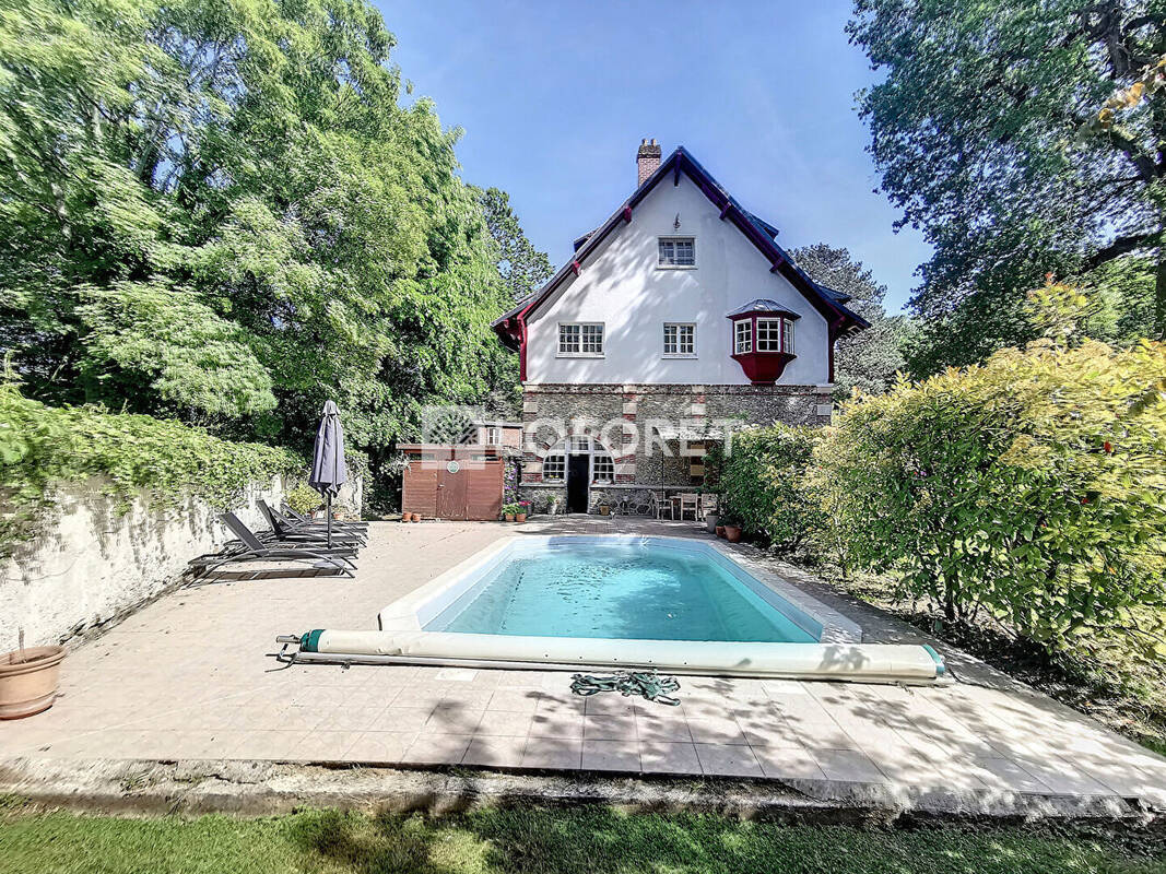 Maison à MONTEVRAIN