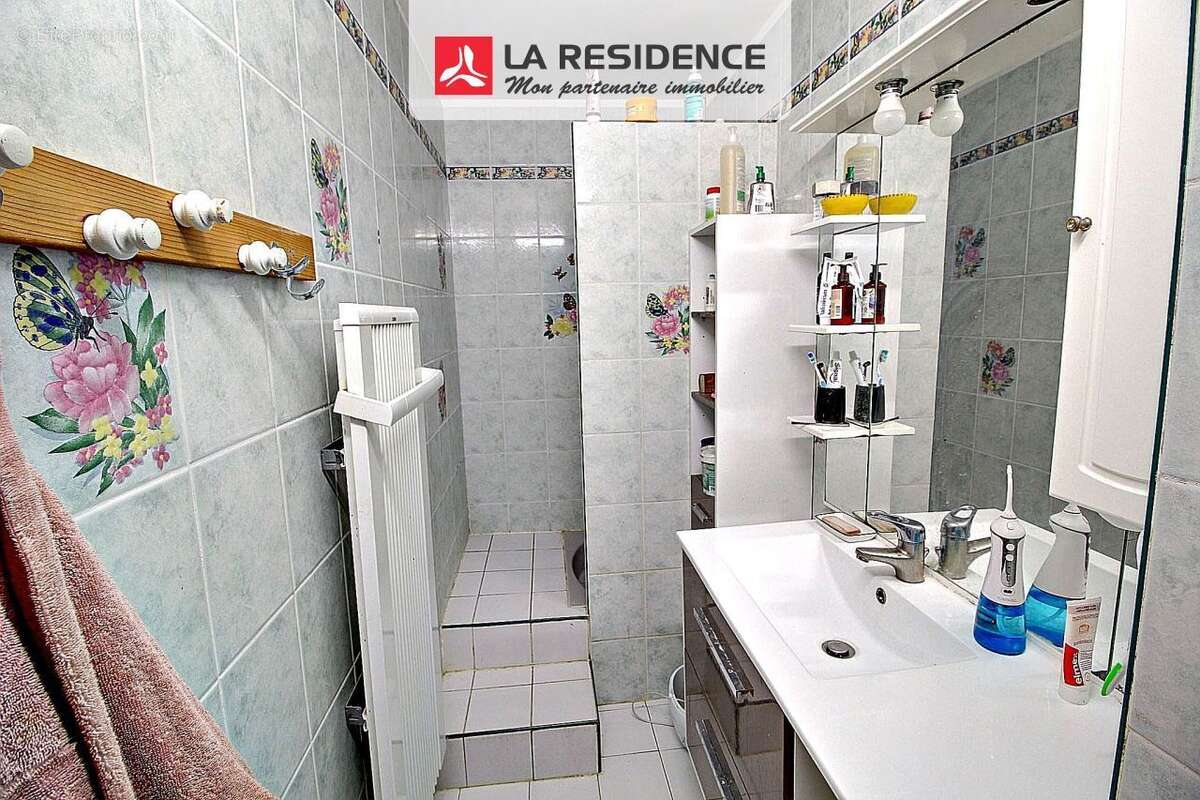 Appartement à VAUX-SUR-SEINE