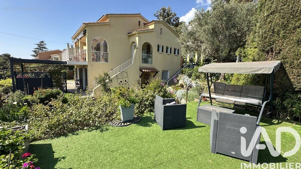 Photo 1 - Maison à LE PRADET