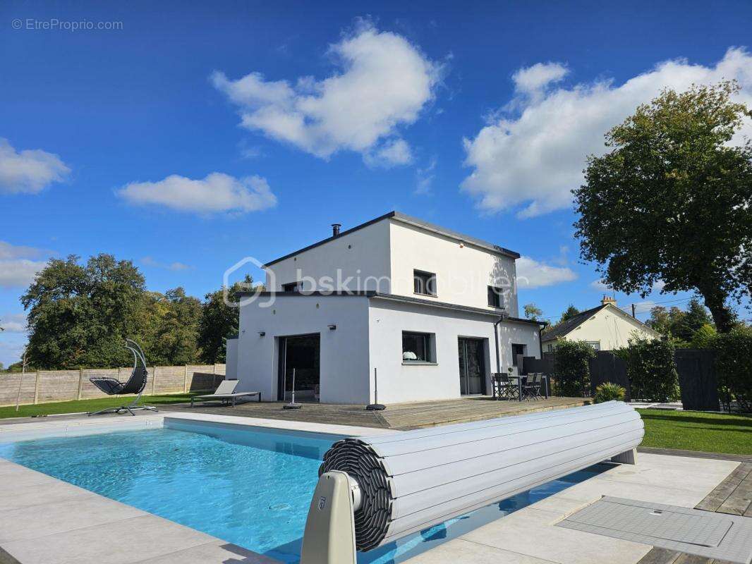 Maison à BAINS-SUR-OUST