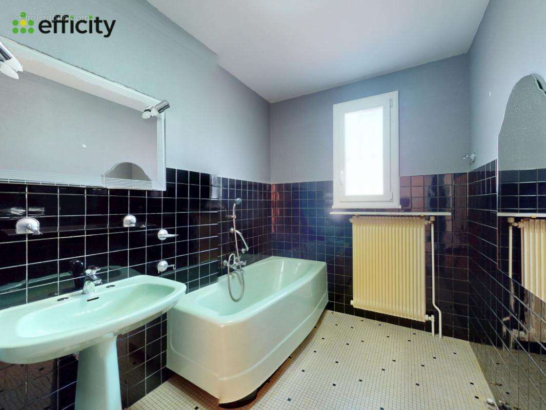 Maison à CALUIRE-ET-CUIRE