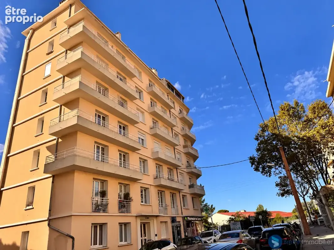  toulon claret superbe t3 vue faron avec 2 balcons - photo 9