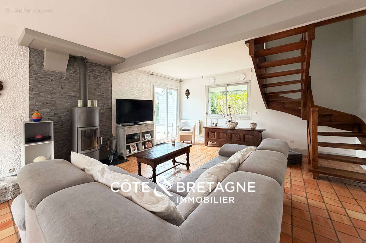 Plerin, saint laurent de la mer, maison familiale avec jardin paysager et garage  réf : 202620 - photo 4