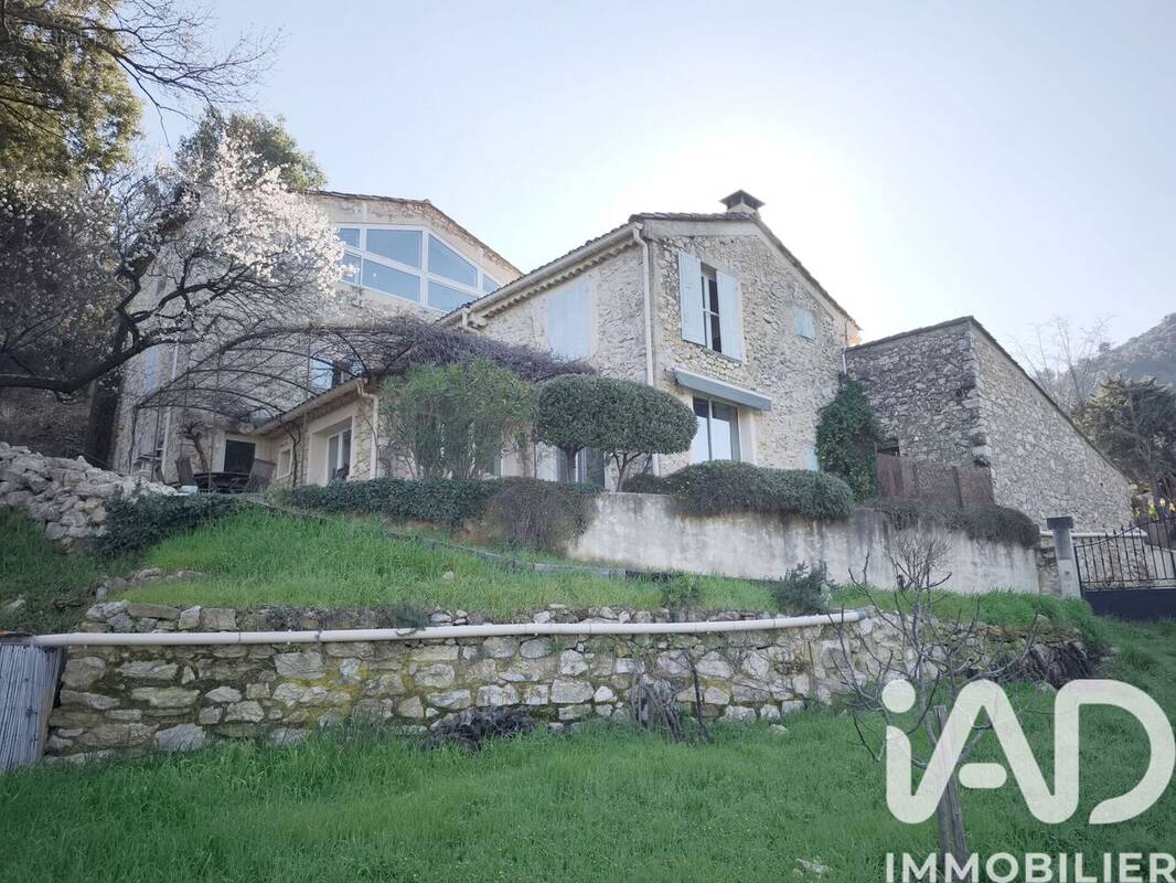 Photo 1 - Maison à LA ROQUE-ALRIC