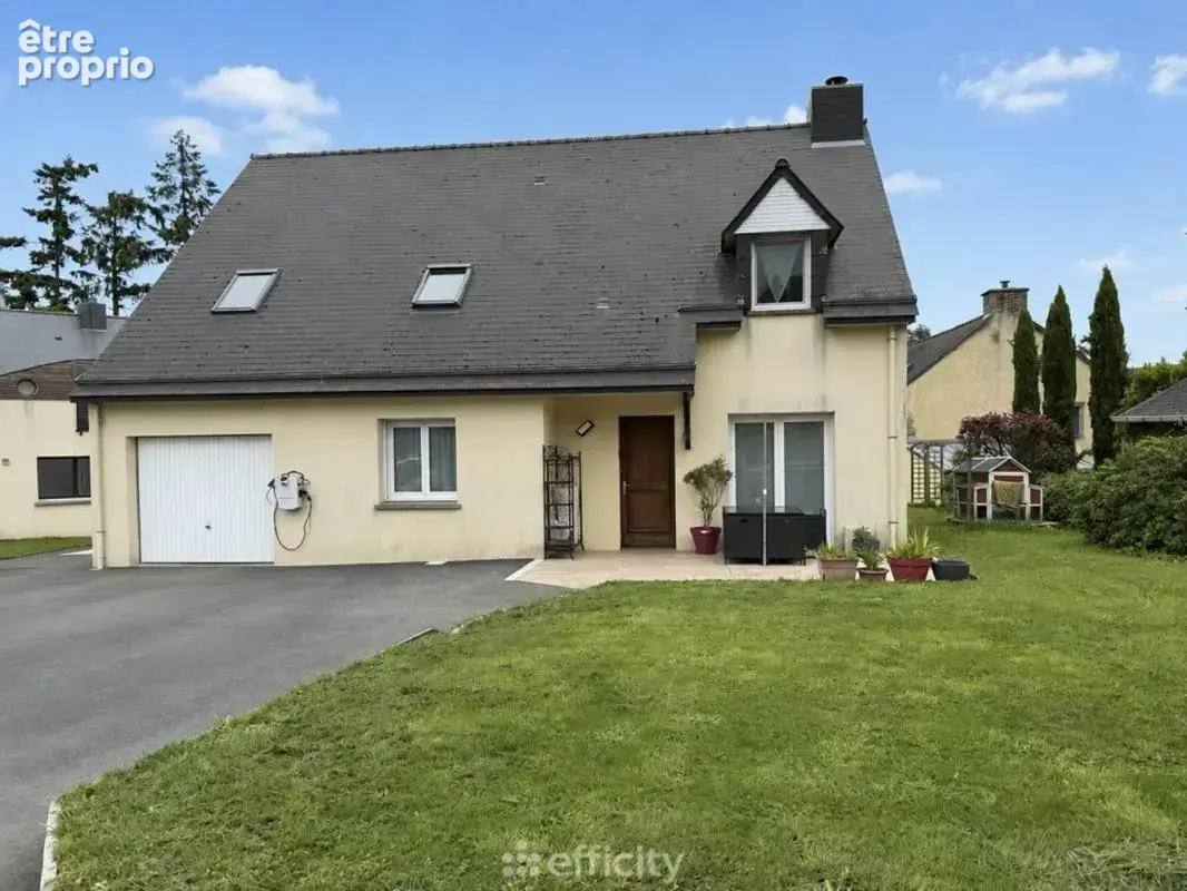 Maison à LA CHAPELLE-CHAUSSEE