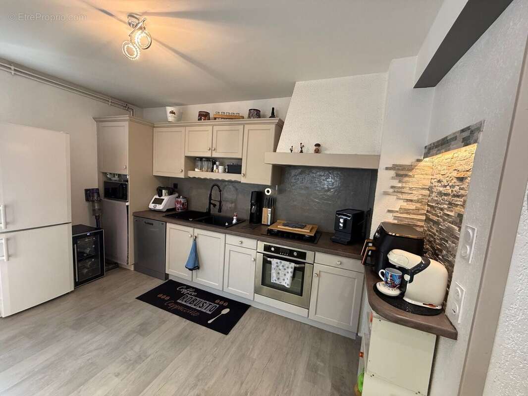 Appartement à LA BUISSE