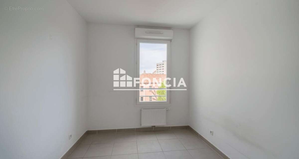Appartement à MARSEILLE-6E