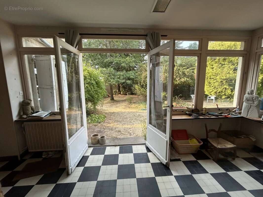 Maison 265 m² à Bressuire  - photo 8