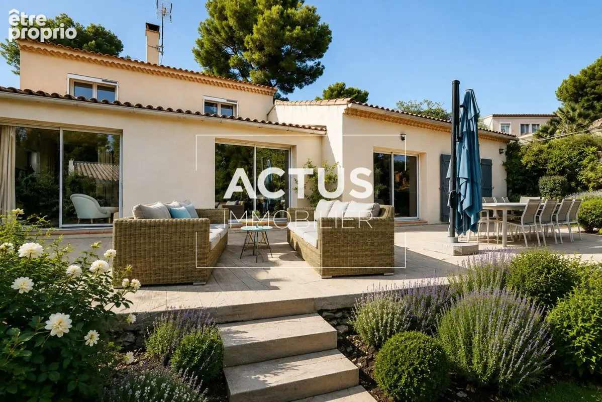 Maison 6 pièces 133 m² à vendre à Salon-De-Provence (13300) - photo 2
