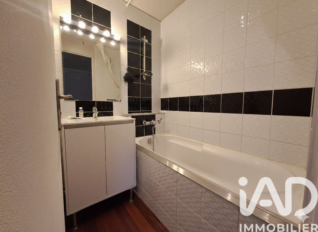 Photo 8 - Appartement à VILLIERS-SUR-ORGE