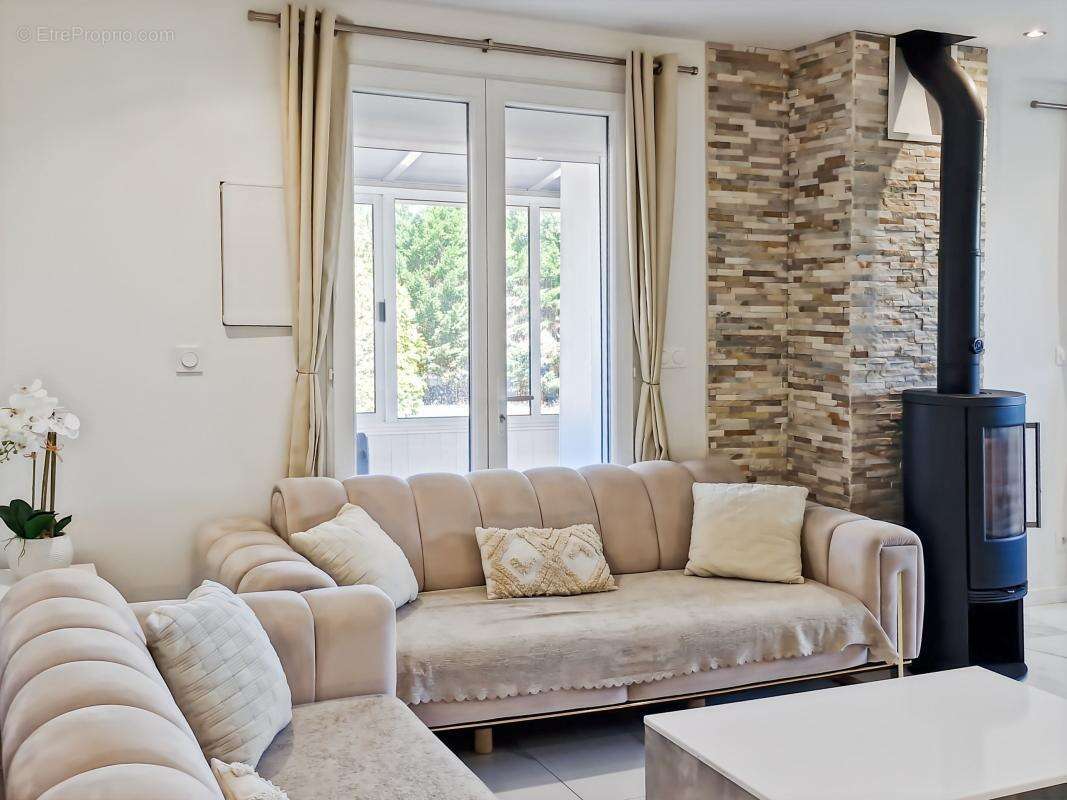Maison À Vendre : maison sur sous-sol total - véranda - photo 5