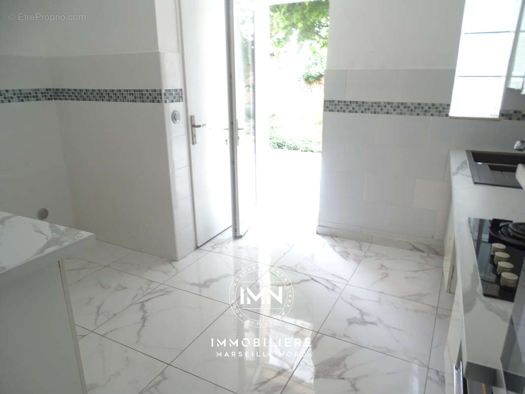 Appartement à MARSEILLE-16E