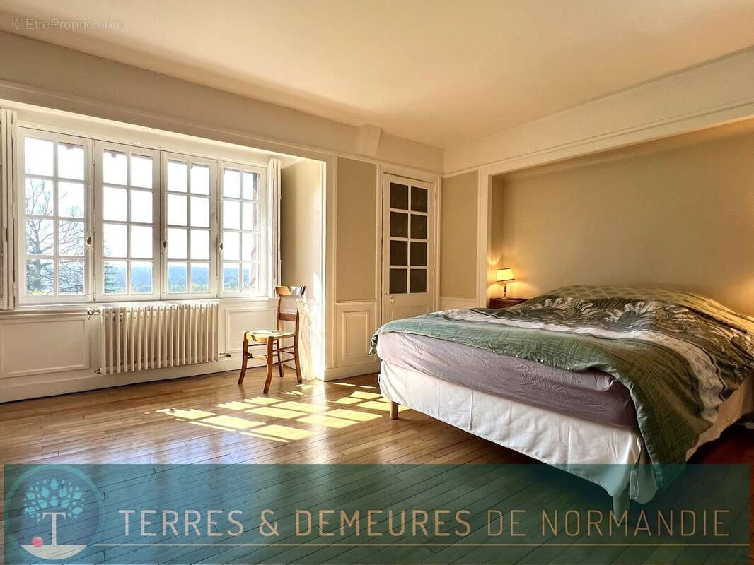 Maison à BOURG-ACHARD