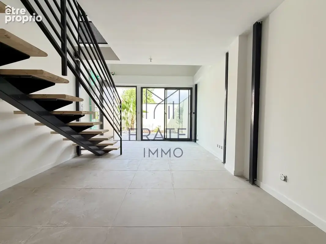 Immeuble professionnel de 465 m2 - photo 7