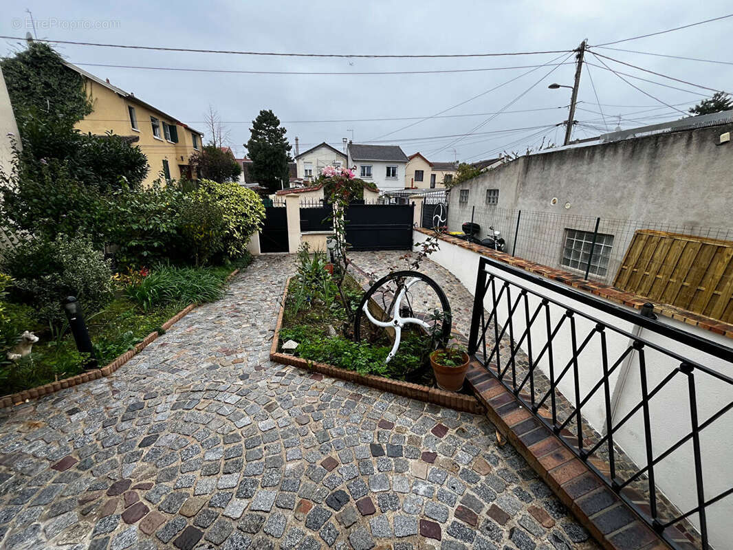 Maison à PIERREFITTE-SUR-SEINE