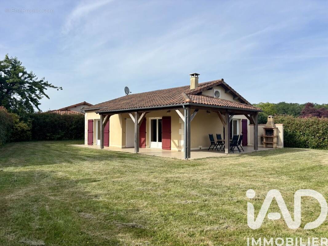 Maison 75 m² à Les Forges  - photo 1