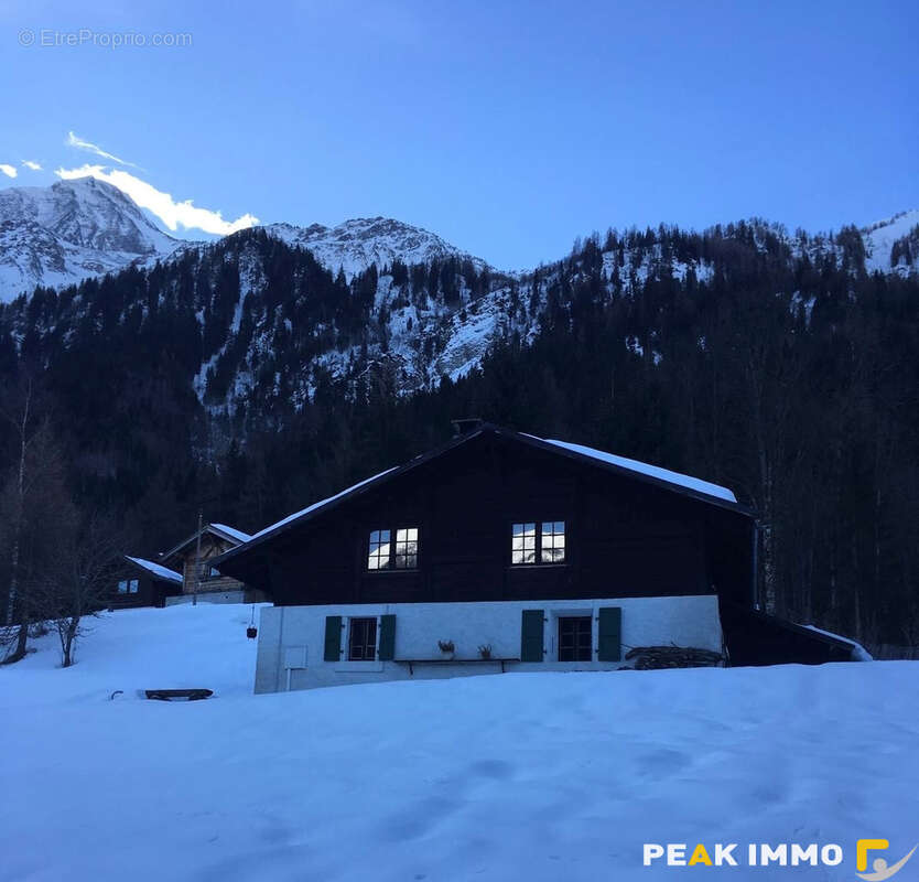 Maison à LES HOUCHES