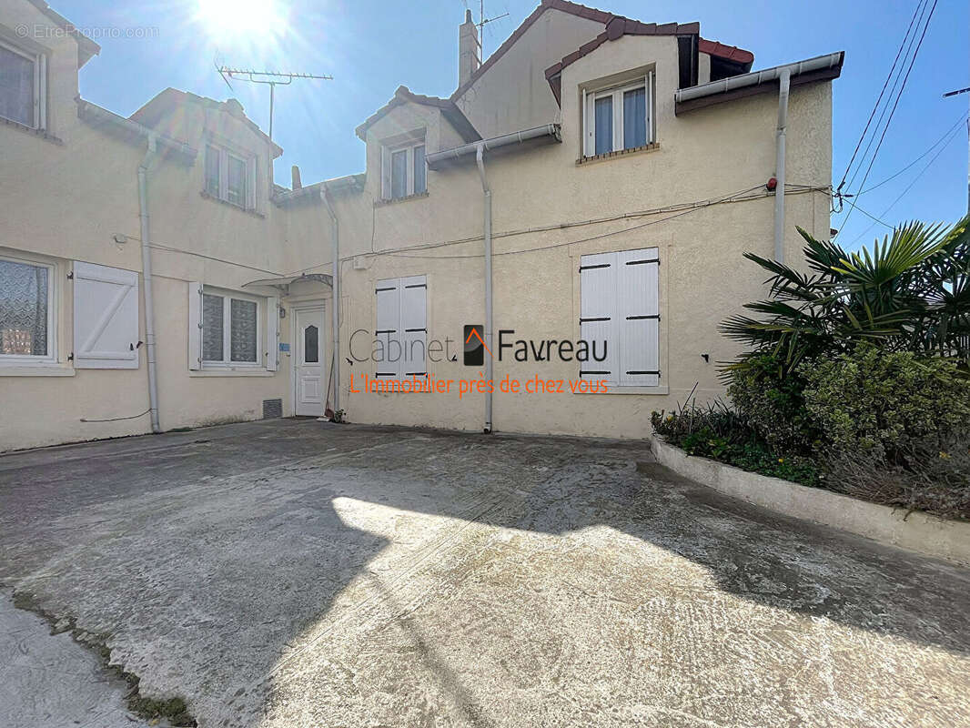 Maison à VITRY-SUR-SEINE