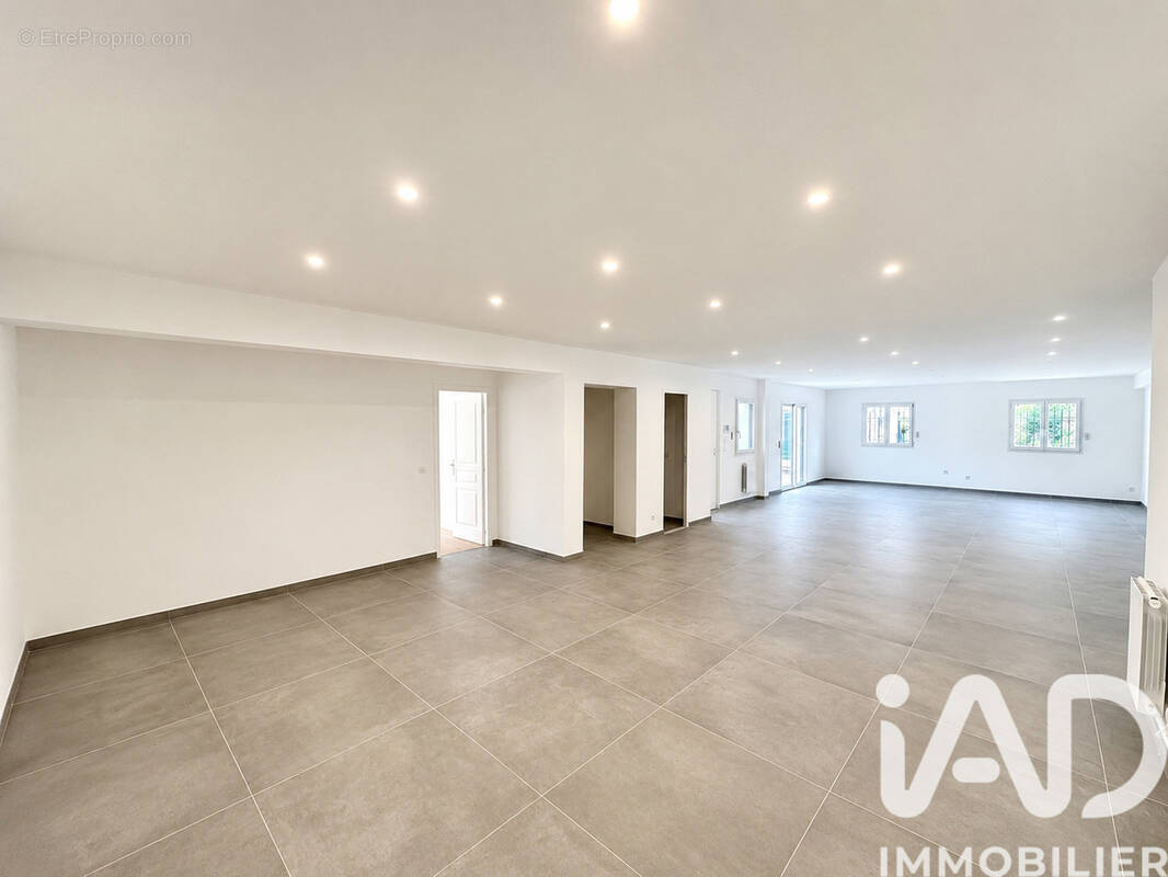Photo 1 - Maison à NEUILLY-PLAISANCE