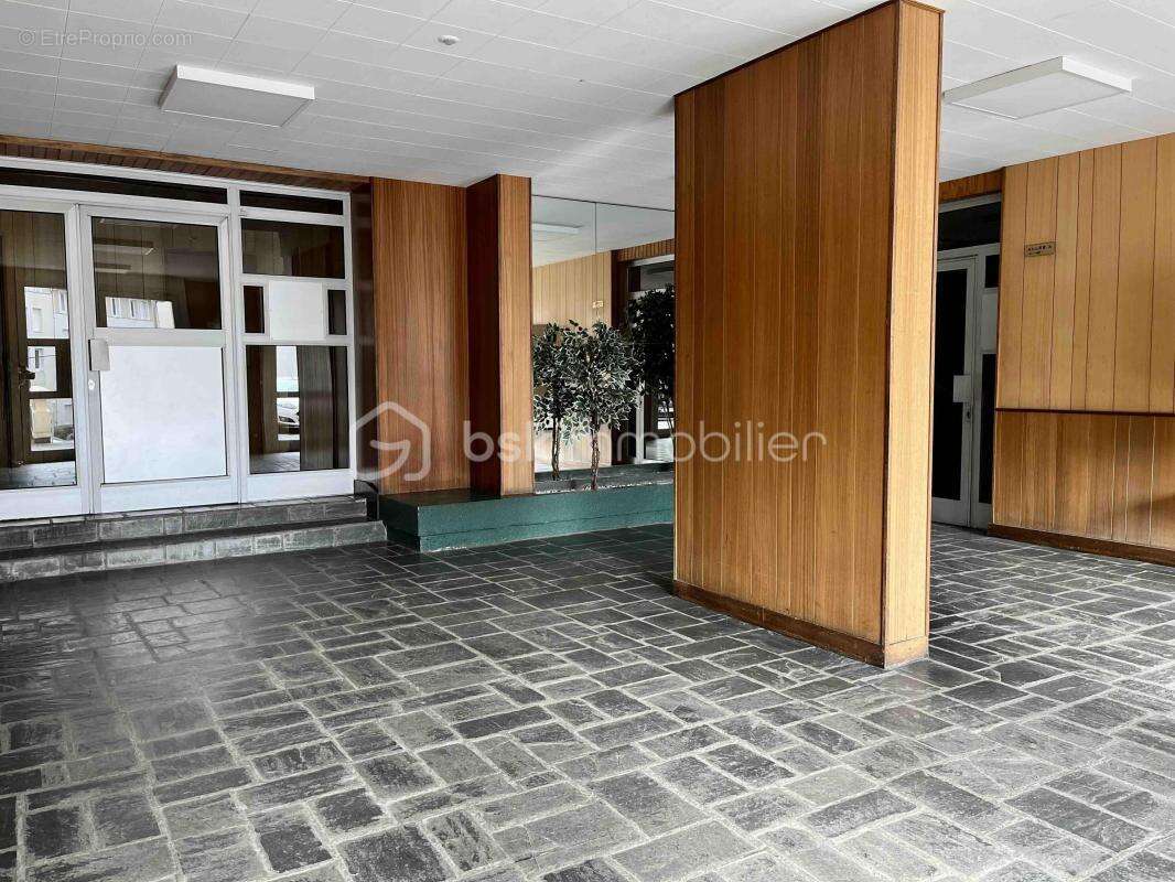 Appartement à SAINT-ETIENNE