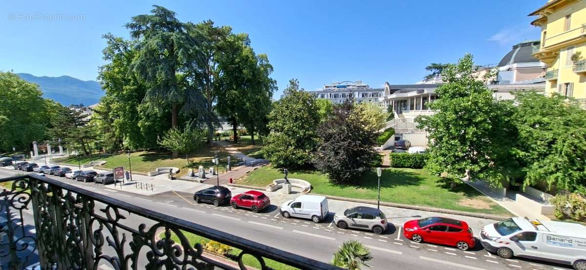 Appartement de caractère – Centre-ville d'Aix-les-Bains - photo 3