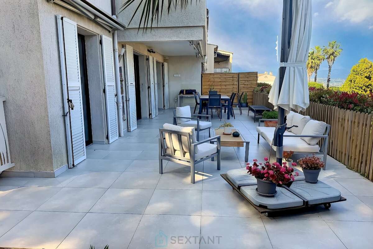 Appartement à VILLENEUVE-LOUBET