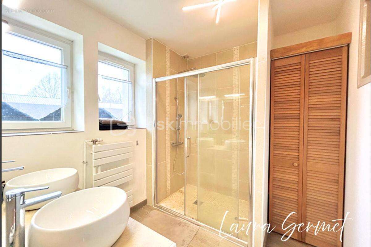 Maison à SAINT-GEORGES-SUR-LA-PREE