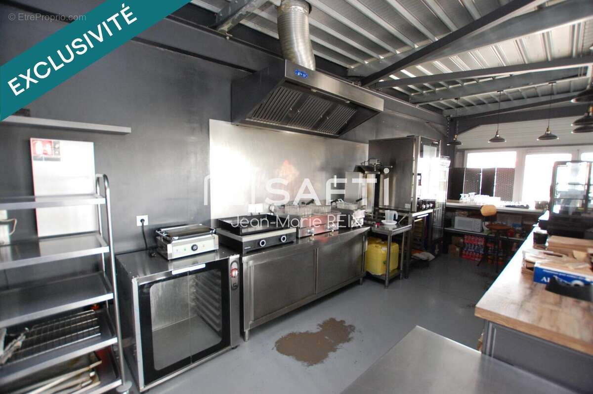 Photo 6 - Commerce à ETAULIERS