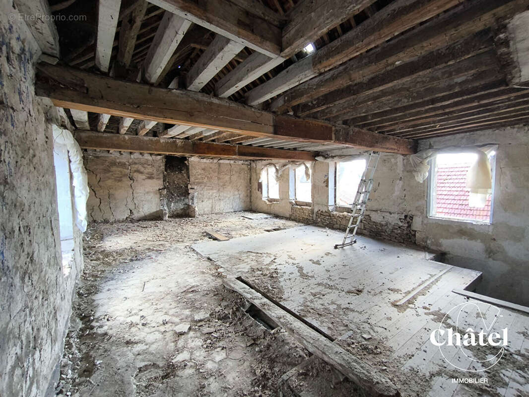 Maison à CREPY-EN-VALOIS