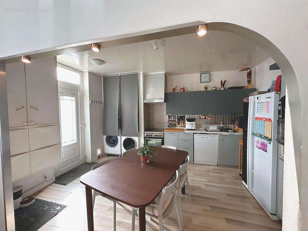 Maison 67 m² à Saint-Priest  - photo 3