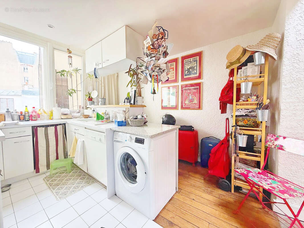 Appartement à PARIS-10E