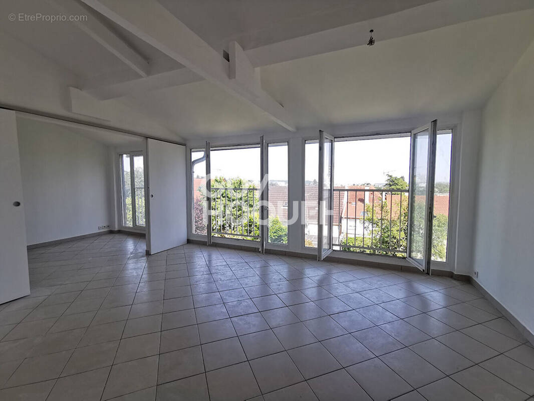Appartement à FONTENAY-SOUS-BOIS