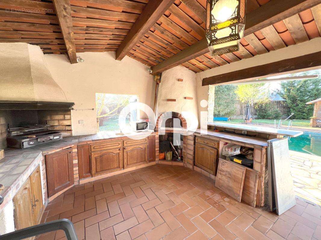 Maison à TOURRETTES