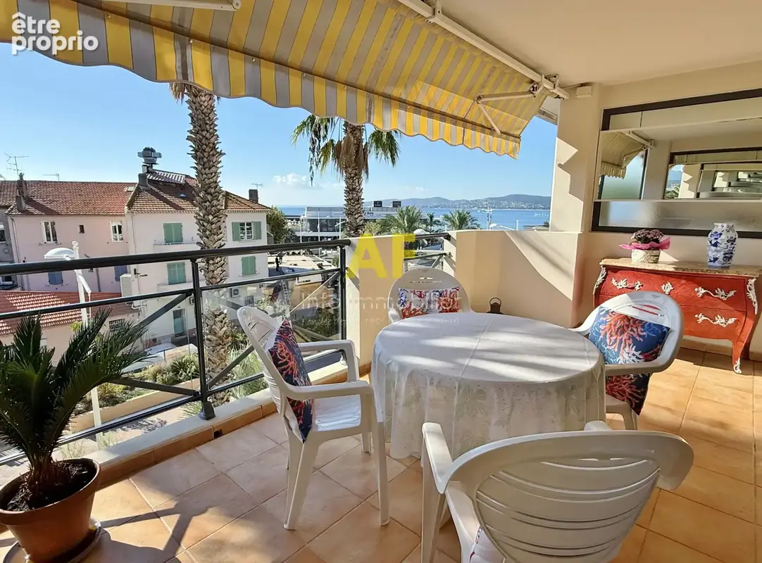 Saint-raphaël   bord de mer   dernier étage   3 pièces duplex avec deux terrasses et vue mer   garage - photo 1