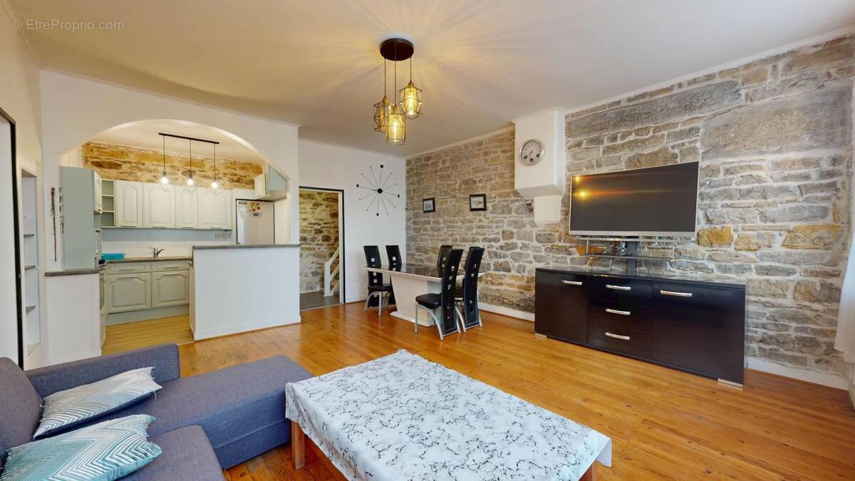 Appartement à LYON-4E