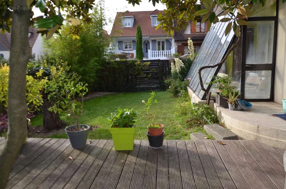 Maison à CHAMPIGNY-SUR-MARNE