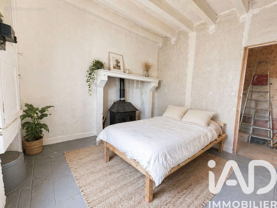 Maison 112 m² à Lalizolle  - photo 5