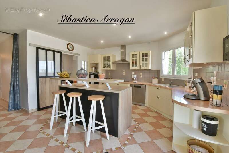 Villa contemporaine 250 m² – 5 chambres – 3 hectares – piscine 18 m – Villeneuve-sur-Lot (47) - photo 6
