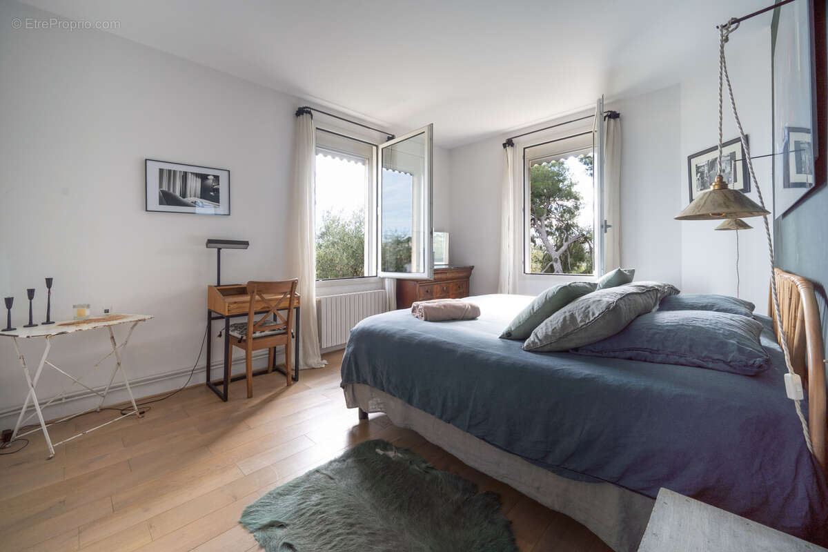 Maison à VILLENEUVE-LES-AVIGNON