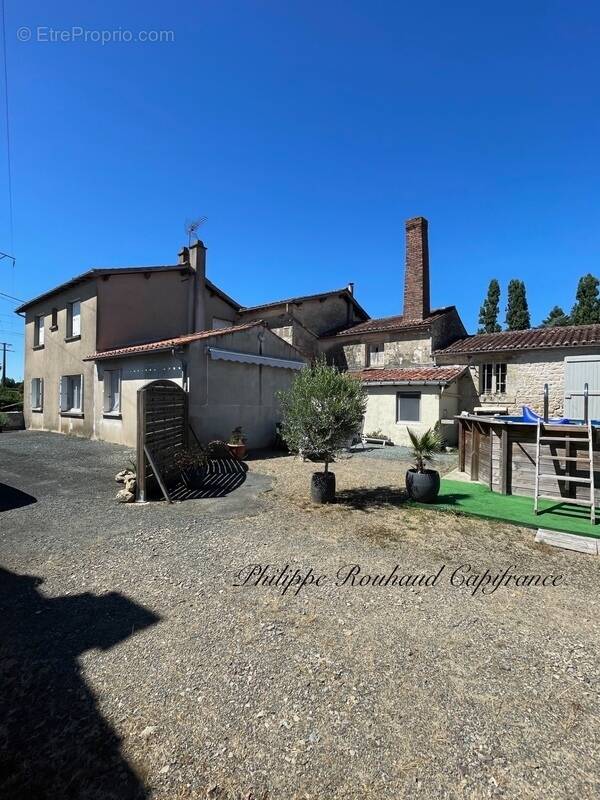 Maison à FOUSSAIS-PAYRE