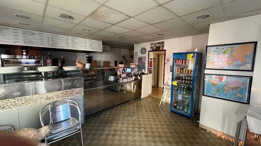 Commerce à MERCUREY