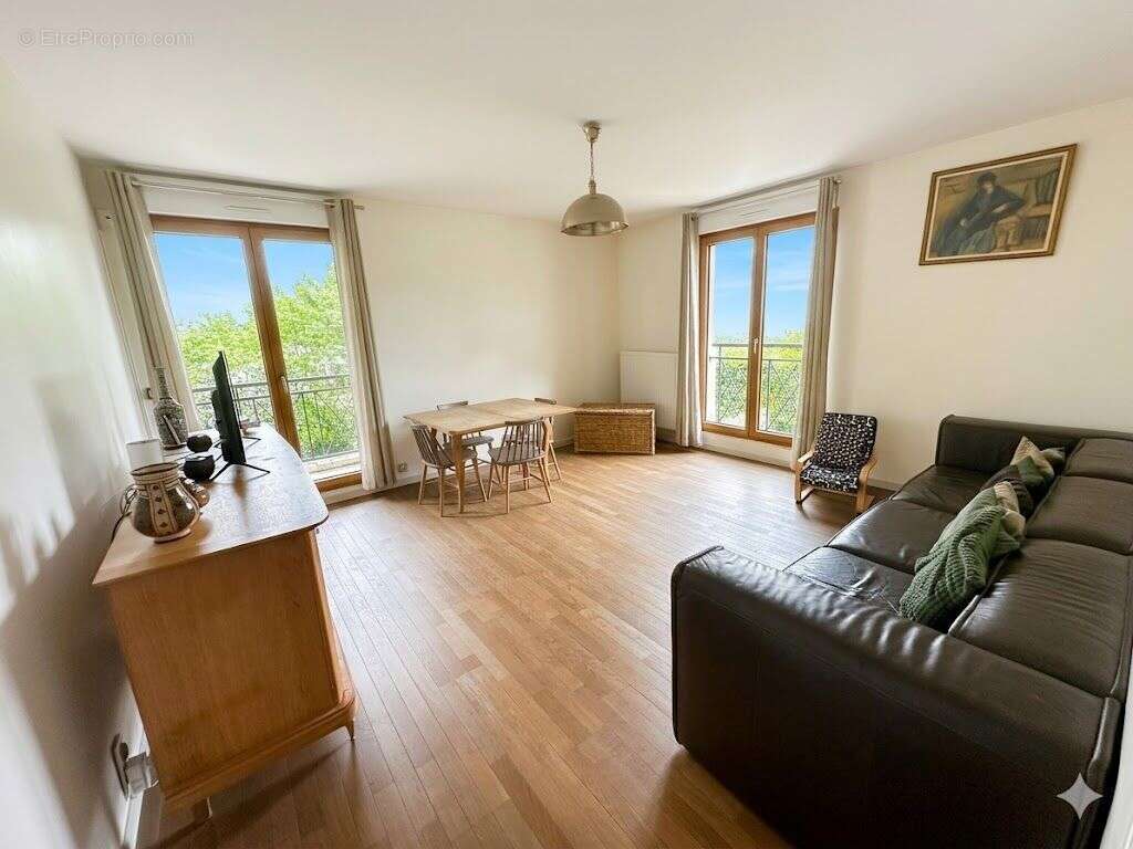 Appartement à LE RAINCY