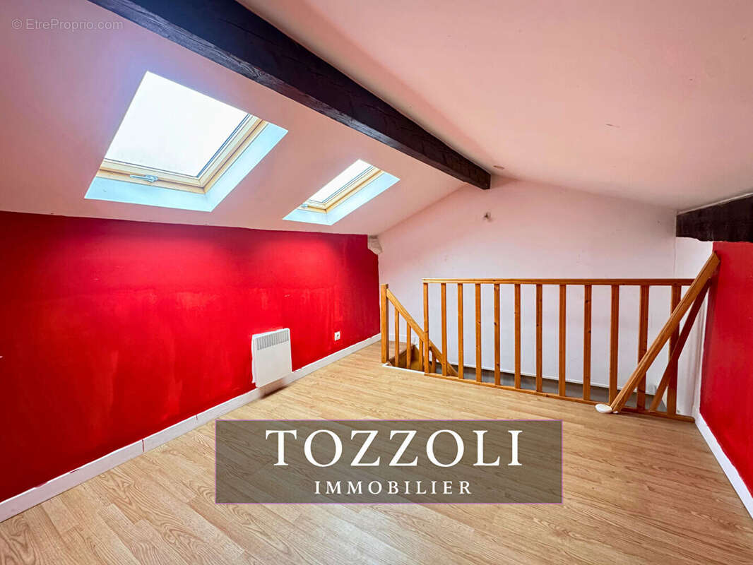 Appartement à SAINT-PIERRE-DE-CHANDIEU